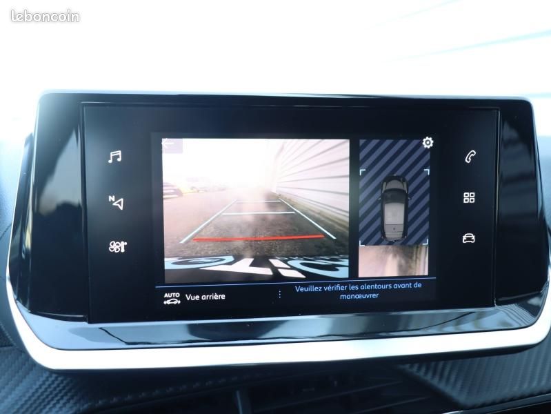 Peugeot 208 1.2 PureTech 100ch S&S Style (image 14)
