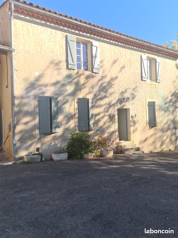 Maison 5 pièces 159 m² · à Pieusse · 159 m² · 930 €/mois