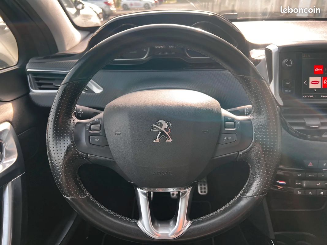PEUGEOT 2008 BlueHDi 100ch S&S BVM5 Crossway - CARNET D'ENTRETIEN COMPLET - 2E MAIN (image 16)