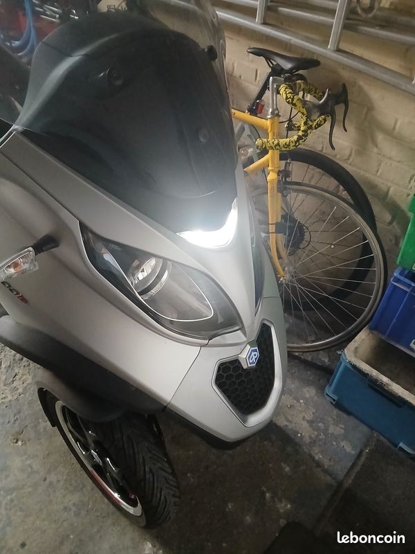 Mp3 piaggio 500 cm3 (image 1)