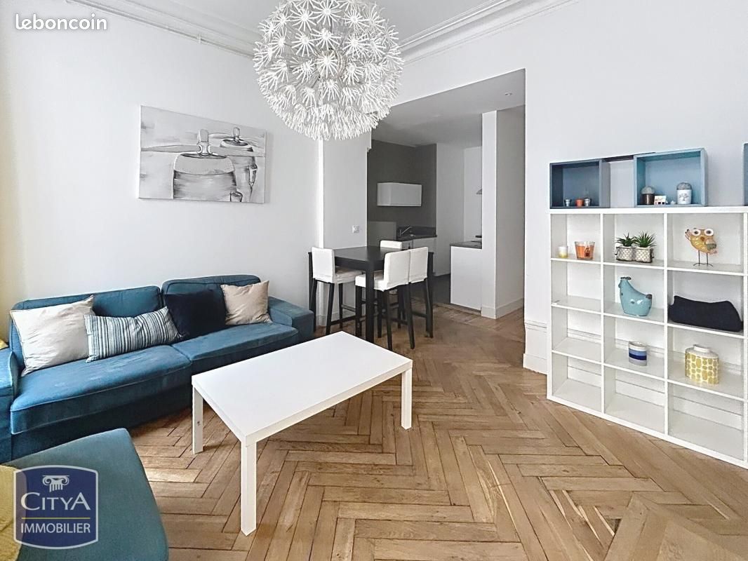 Appartement 4 pièces 88 m² · à Saint-Étienne · 88 m² · 120 000 €