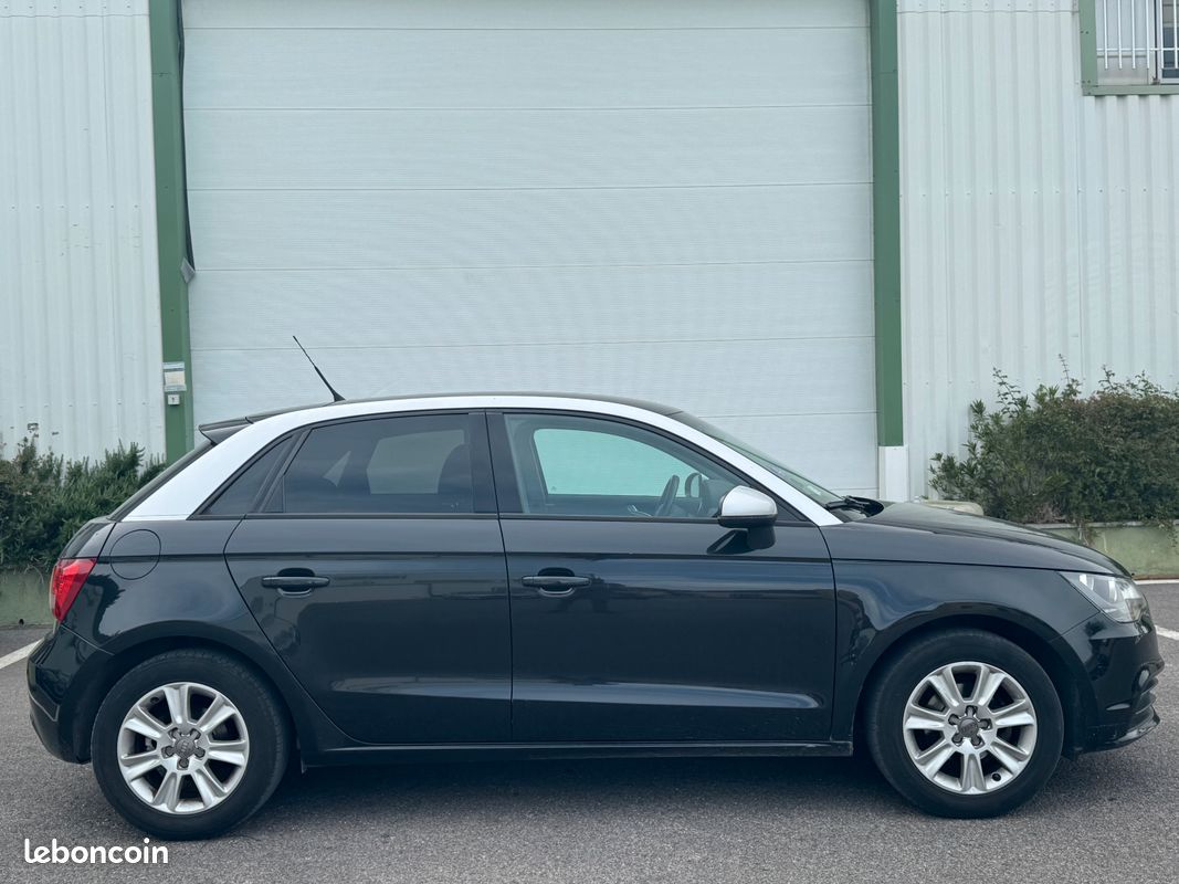 Audi a1 sportback ambiente 1.2l tfsi 86 ch 5 portes chaine de distribution neuve / climatisation / jantes / bluetooth / pre-equipe gps / regulateur (image 2)