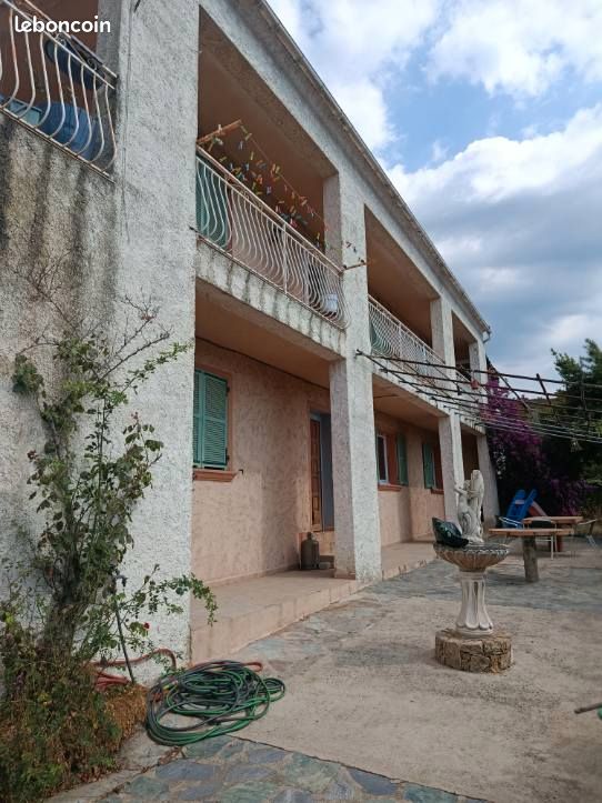 Maison 8 pièces 200 m² · à Peri · 200 m² · 465 000 €