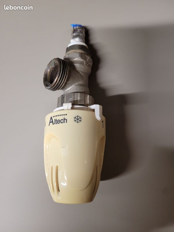 Radiateur acier marque CHAPPEE modèle SAMBA 1107 Watts (image 5)