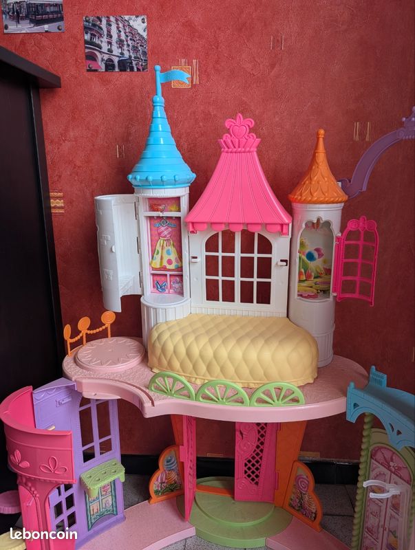 Grand Château de Princesses Pour Poupées Barbie (image 2)