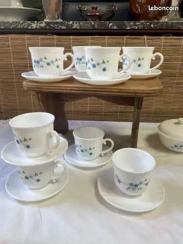 8 tasses et sous-tasses ARCOPAL Véronica (image 1)
