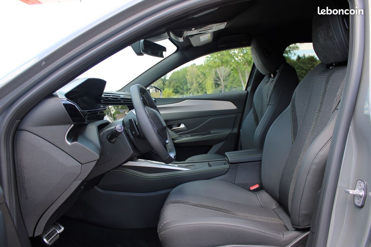 Peugeot 308 PHASE 4 BLUE HDI 130 CV GT GPS 3D CAMÉRA RE USB JA 18 I-COKPIT FULL LED BOITE AUTO EAT-8 (image 8)