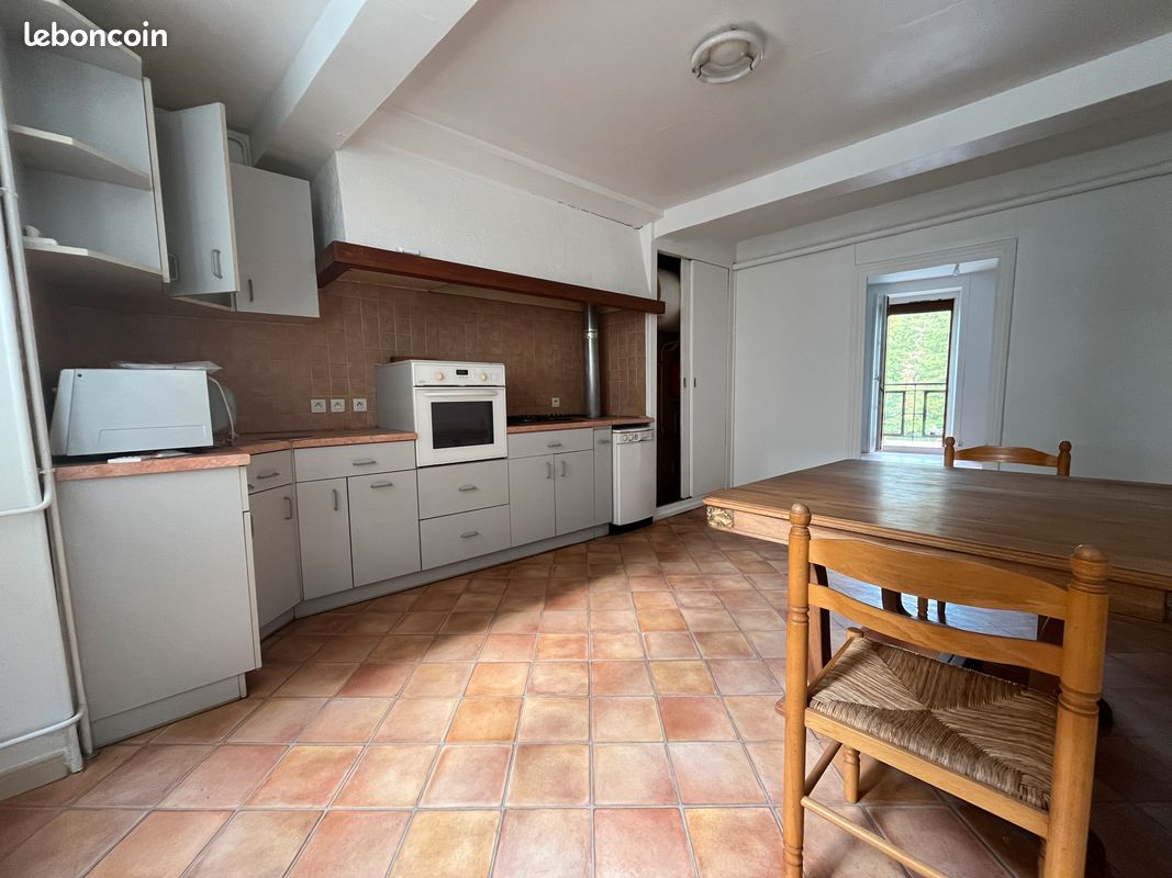 Maison 5 pièces 118 m² · à Saint-Nazaire-en-Royans · 118 m² · 145 000 €