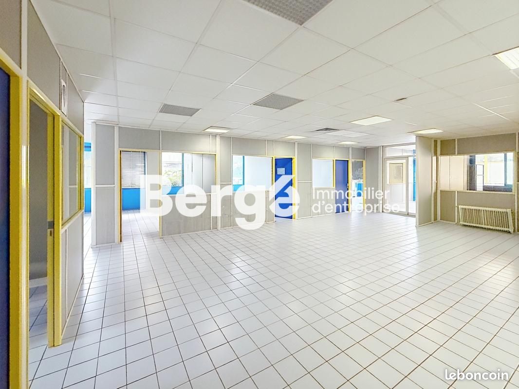 Bureaux 377 m² (image 1)