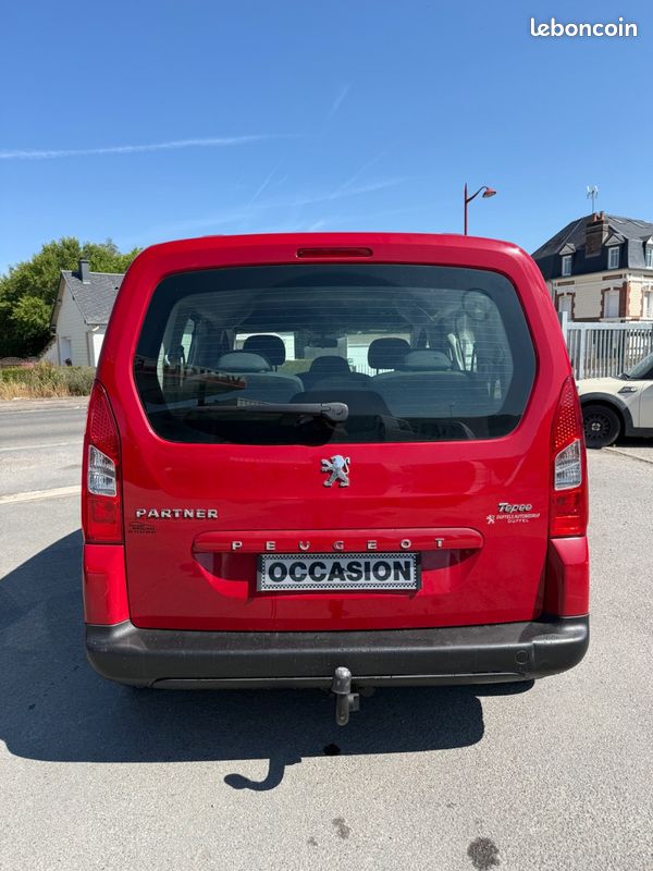 Peugeot Partner 1.6hdi 92 7 places 1ere main vehicule propre (image 5)
