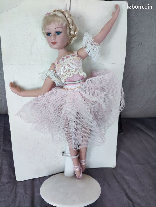 GRÖSSLE SCHMIDT ARTISTIC Doll Porcelain Doll 78 Cm. Top Condition $111
