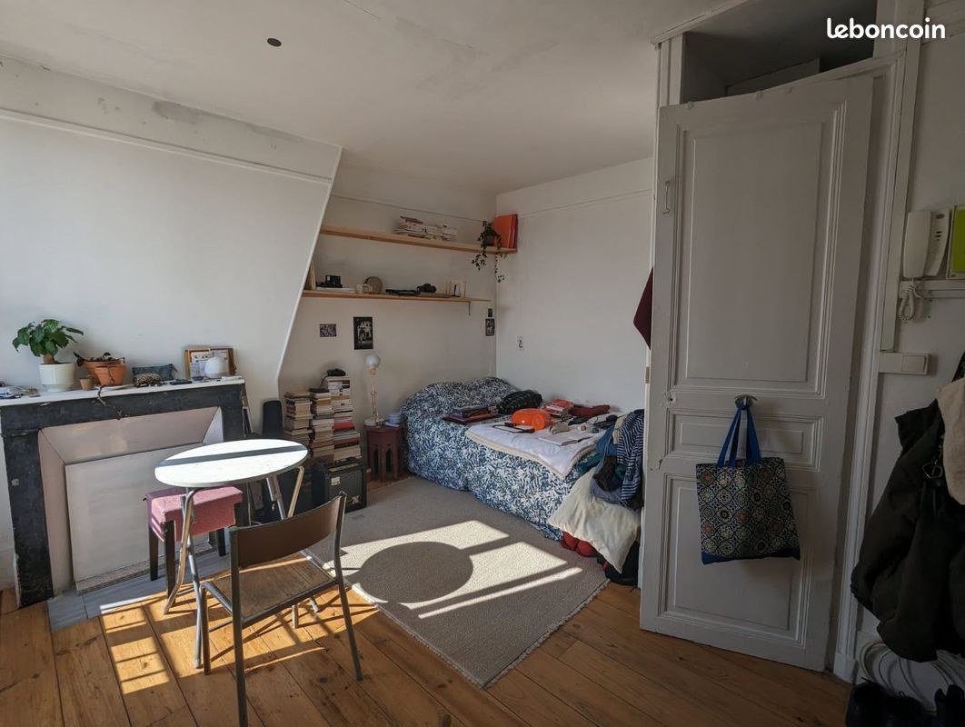 Appartement 1 pièce 17 m² · à Paris · 17 m² · 830 €
