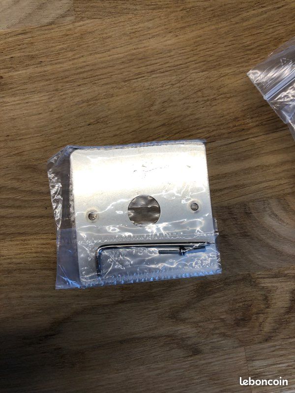 Bouton poussoir porte IP65 (image 3)