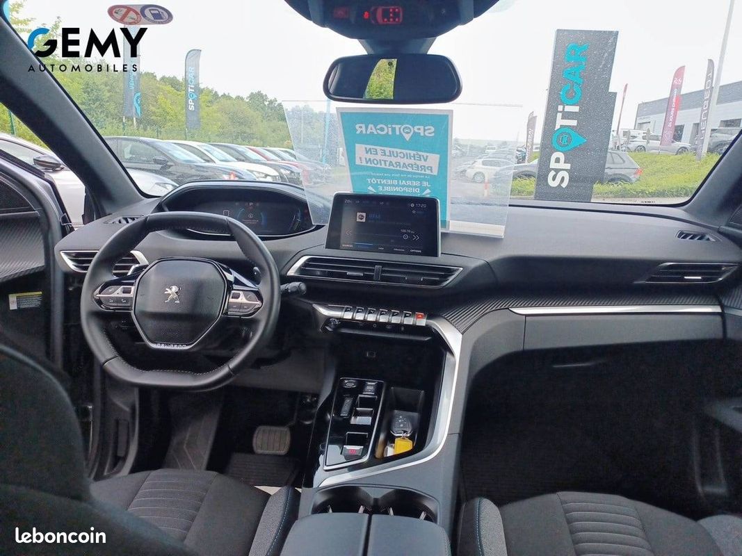 PEUGEOT 5008 Hybrid 136 e-DCS6 Active Pack (image 8)