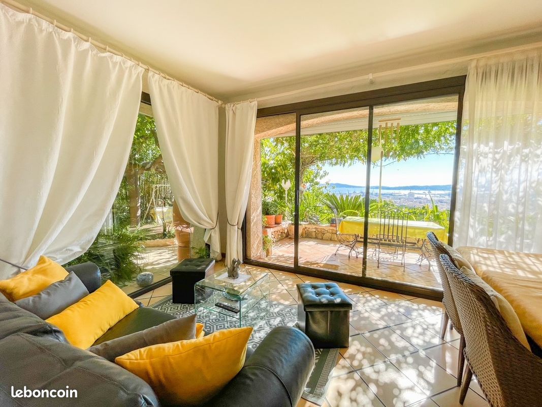 Appartement 3 pièces 65 m² · à Toulon · 65 m² · 1 150 €