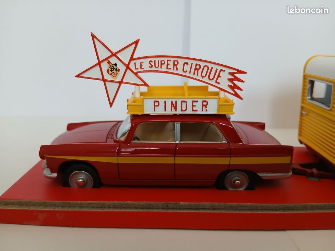 LE PICK UP ET SA CARAVANE LEGO 60182
