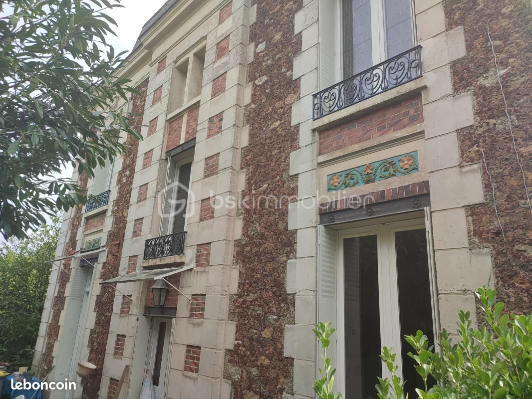 Maison 10 pièces 262 m² · à Chamarande · 262 m² · 550 000 €