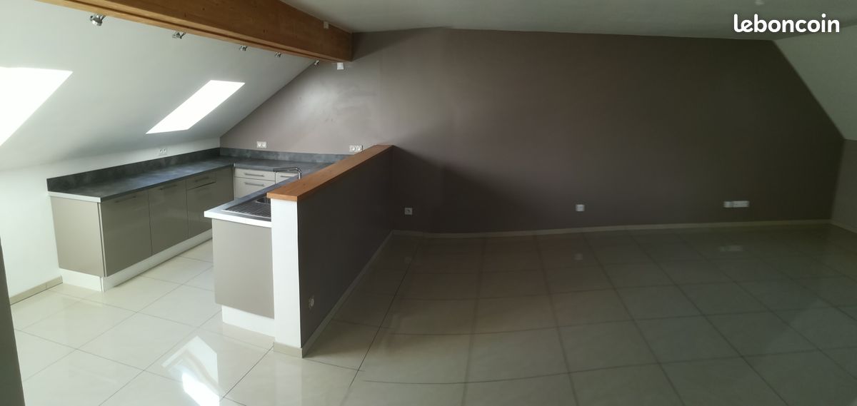 Appartement 3 pièces 80 m² · à Givet · 80 m² · 592 €/mois