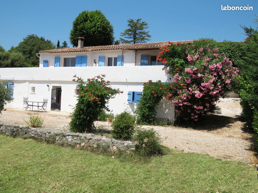 Maison 8 pièces 180 m² · à Seillons-Source-d'Argens · 180 m² · 565 000 €