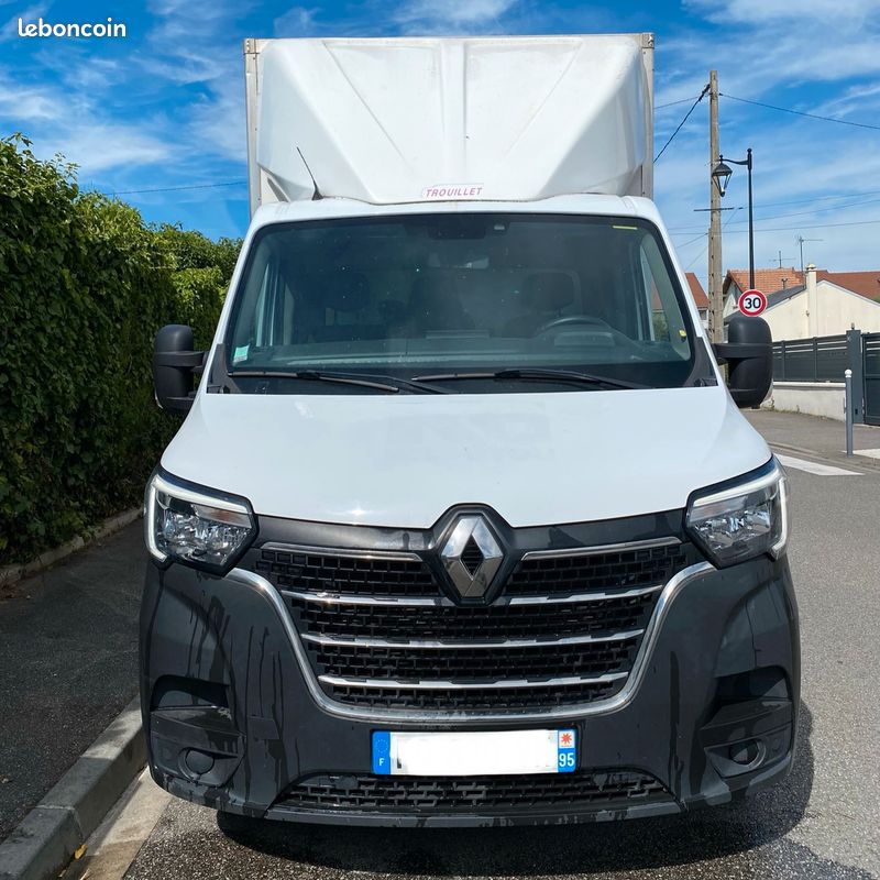 Loa 36 mois renault master 20m3 hayon (image 2)