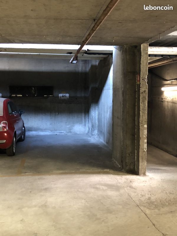 Parking 11 m² · à Strasbourg · 11 m² · 115 €