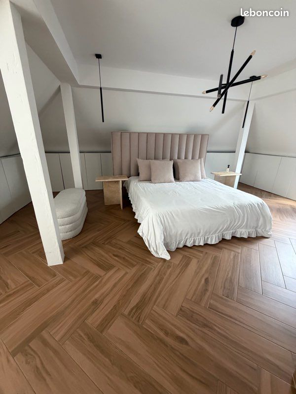 Maison 8 pièces 180 m² · à Vénissieux · 180 m² · 370 000 €