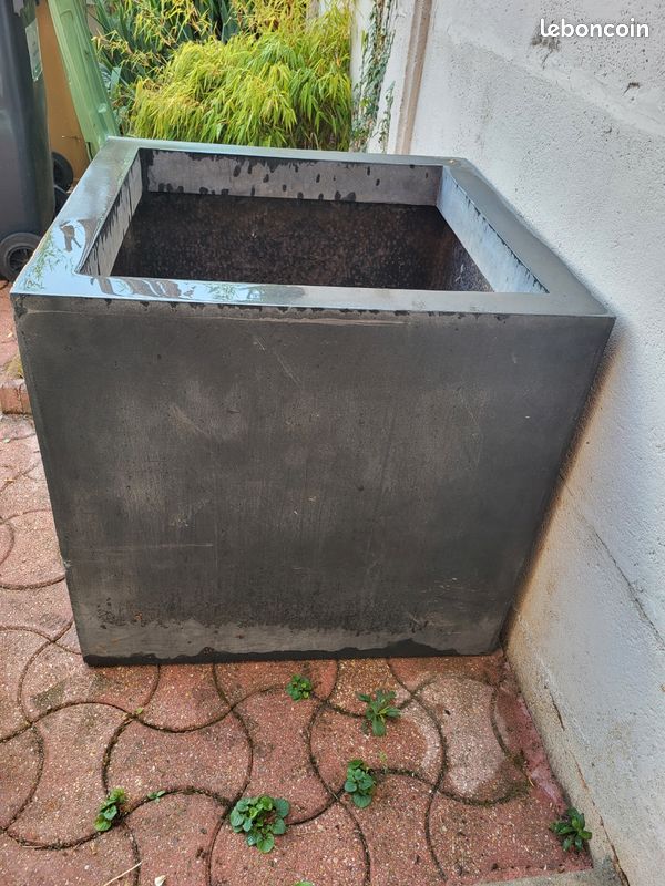 Grand pot extérieur (image 1)