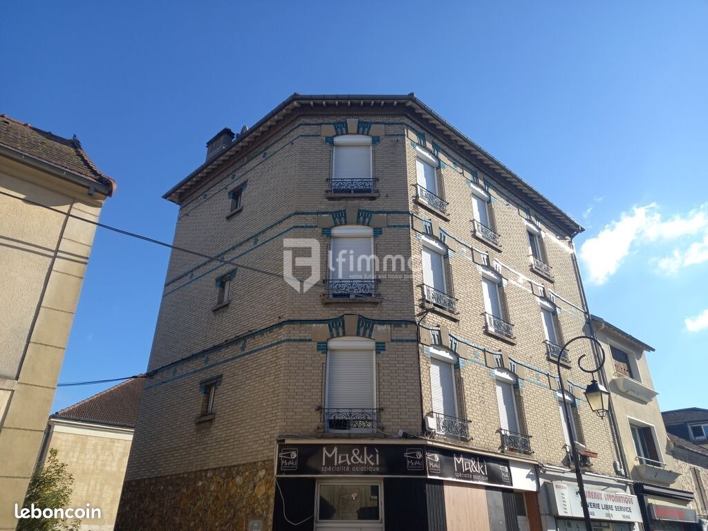 Maison 11 pièces 240 m² · à Les Mureaux · 240 m² · 565 000 €