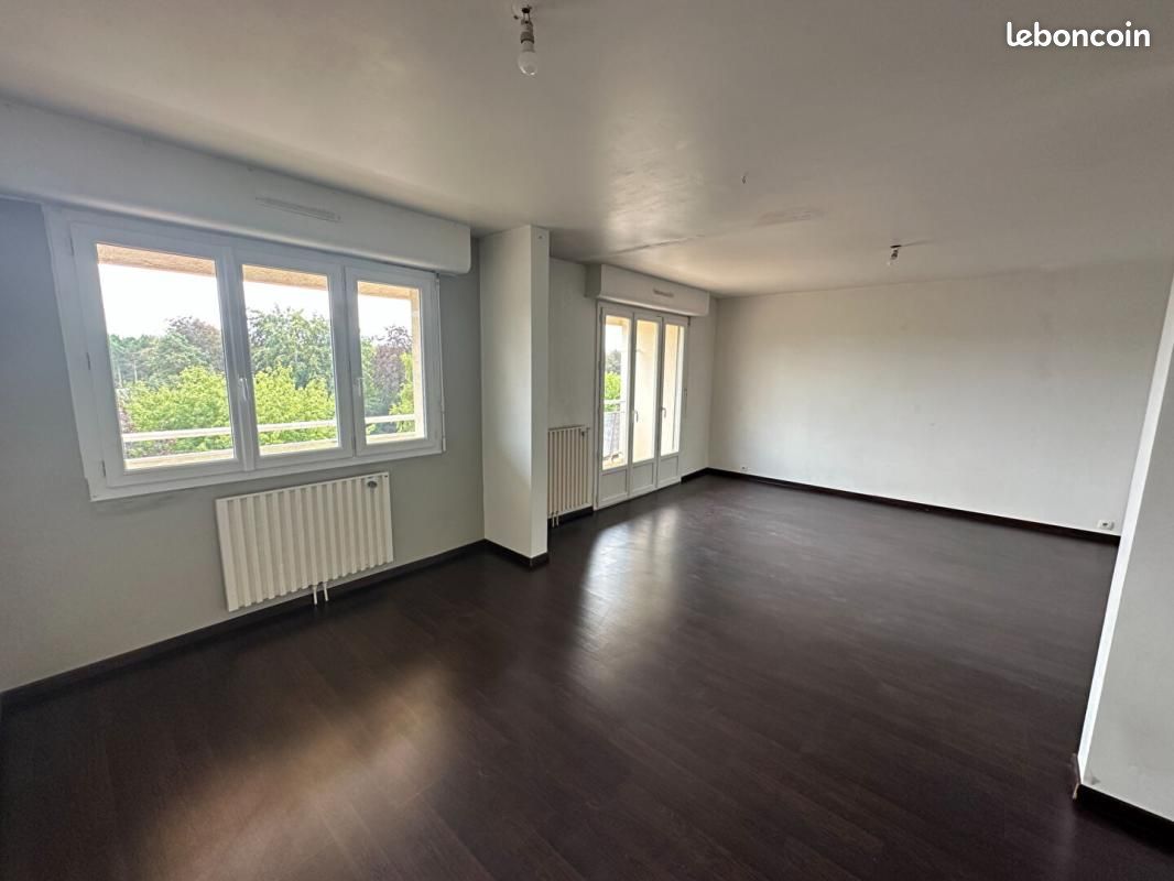 Appartement 4 pièces 81 m² · à Blois · 81 m² · 103 000 €