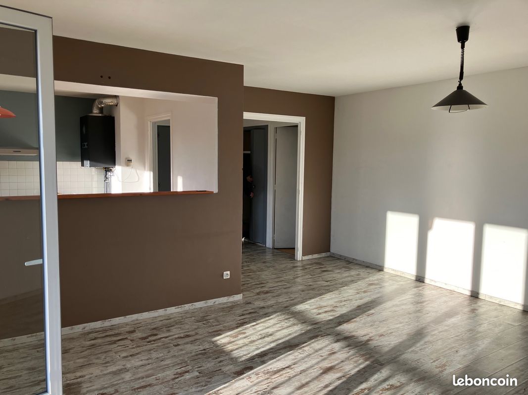 Appartement 3 pièces 85 m² · à Saint-Étienne · 85 m² · 620 €/mois