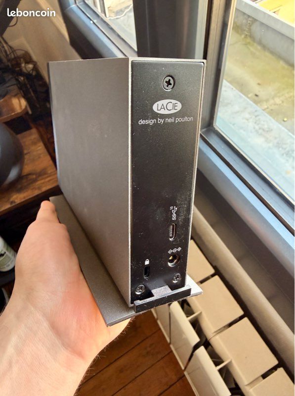 Disque Dur Externe LaCie 3.5″ – Lecteur Multimédia DVIX, Télécommande, Occasion
