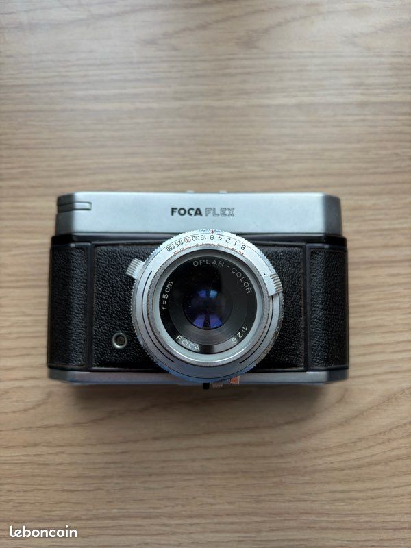 Ensemble de deux appareils photographiques : Foca Flex (obje