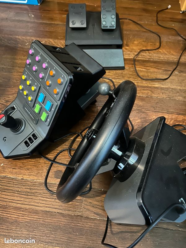 Volant pédalier joystick (image 2)