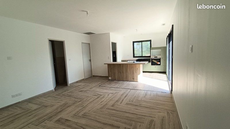Maison 4 pièces 80 m² · à Seillons-Source-d'Argens · 80 m² · 1 350 €/mois