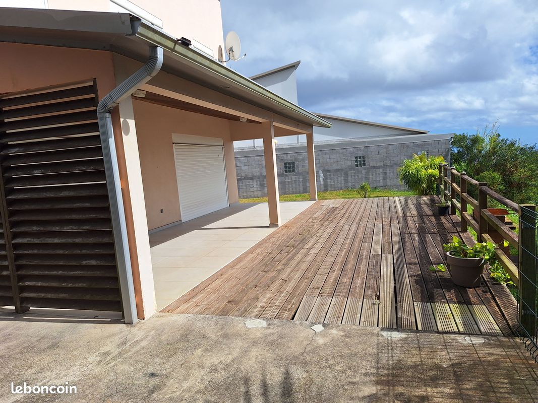 Maison 5 pièces 130 m² · à Saint-Pierre · 130 m² · 1 260 €