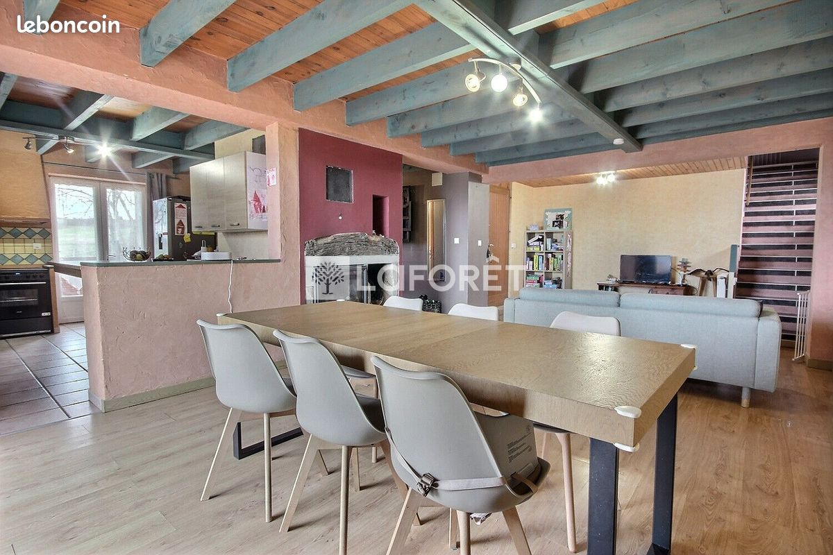 Maison 4 pièces 139 m² · à Boisset-Saint-Priest · 139 m² · 189 000 €