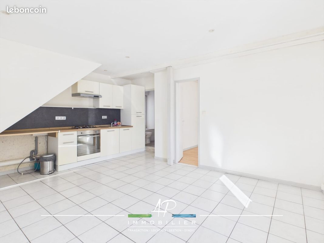 Appartement 1 pièce 32 m² · à Gray · 32 m² · 425 €/mois