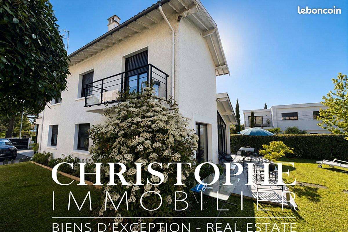 Maison 6 pièces 220 m² · à Pau · 220 m² · 729 000 €