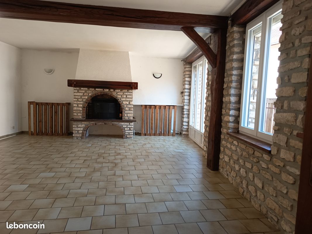 Maison 6 pièces 137 m² · à Guerville · 137 m² · 1 390 €