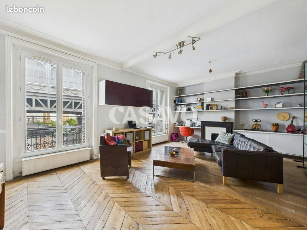 Appartement 5 pièces 112 m² · à Paris · 112 m² · 749 000 €