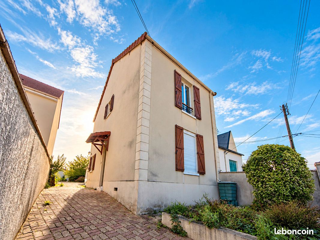 Maison 6 pièces 124 m² · à Mantes-la-Jolie · 124 m² · 283 500 €