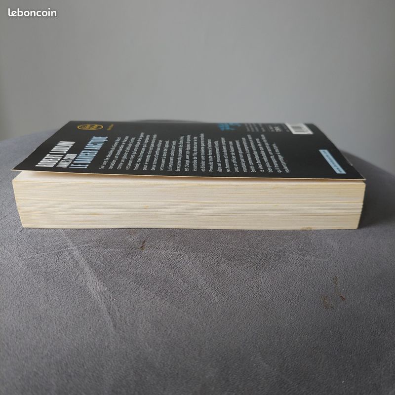 Livre format poche Le danger arctique par Robert Ludlum (image 5)