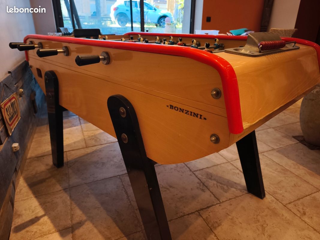 Babyfoot ''bonzini'' (image 1)