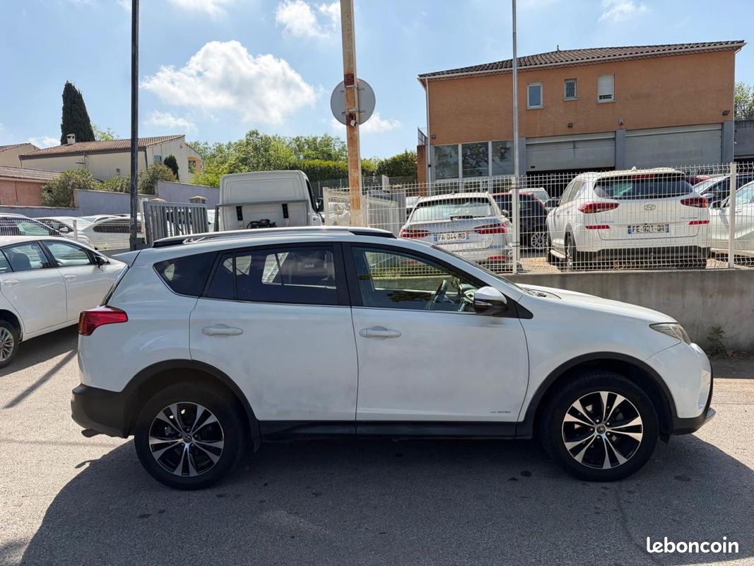 TOYOTA RAV 4 150 D-4D Life Edition 4X4 (image 5)