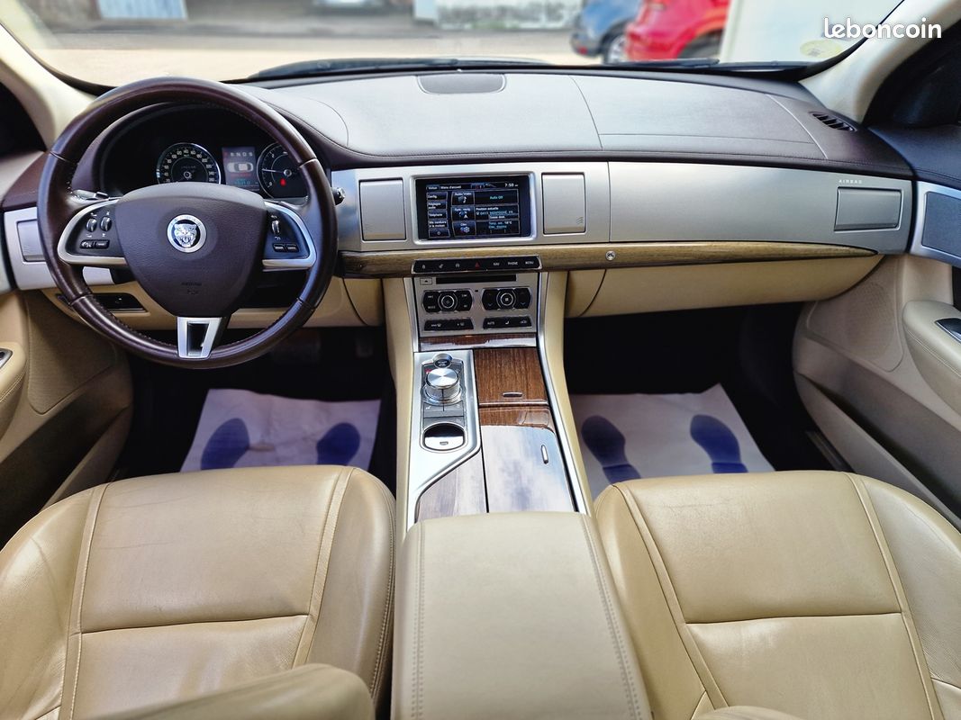 Jaguar XF 2.2 D 200CH LUXE PREMIUM (image 11)