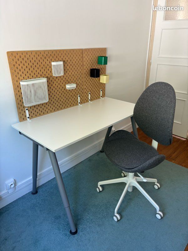 Ensemble bureau et chaise IKEA (image 3)