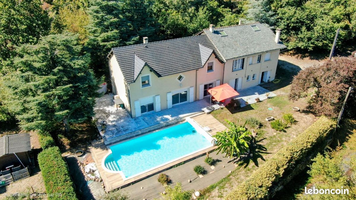 Maison 7 pièces 230 m² · à La Fouillade · 230 m² · 340 000 €