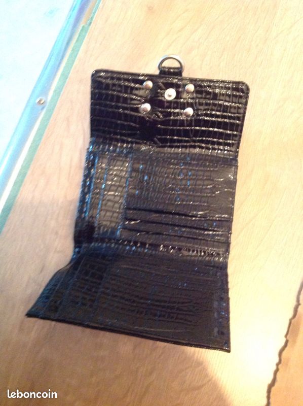 Portefeuille Guess (image 2)