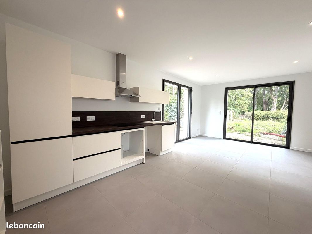 Maison 4 pièces 94 m² · à Saint-Avertin · 94 m² · 1 300 €/mois