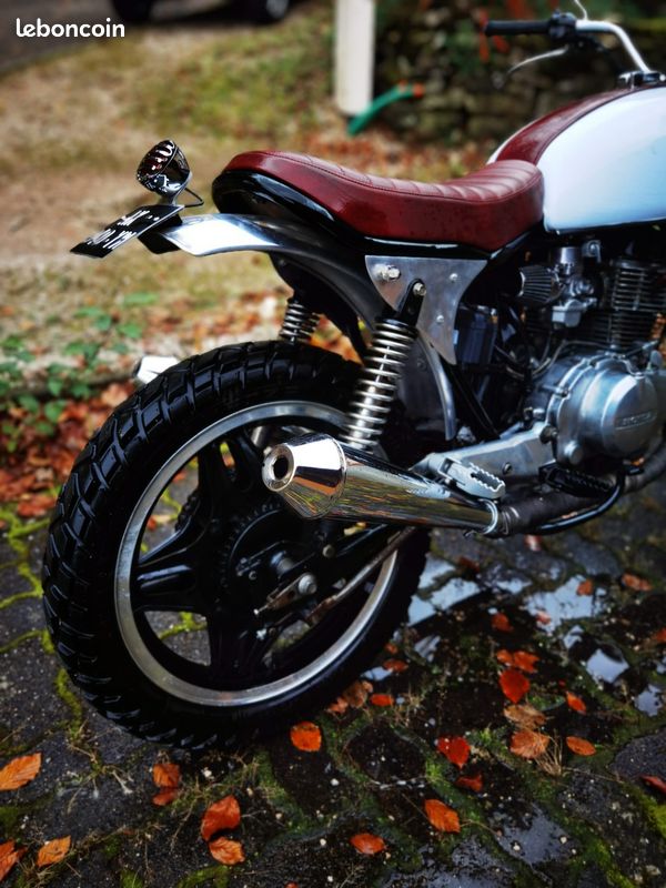 Moto Honda CB 400 café racer (image 2)